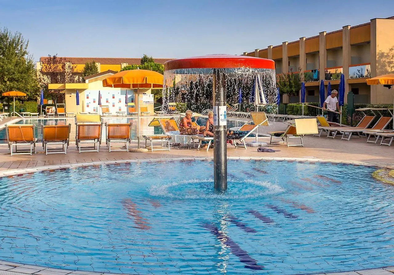 Cozy Flat With Terrace And Shared Pool Apartment Duna Verde Italy
